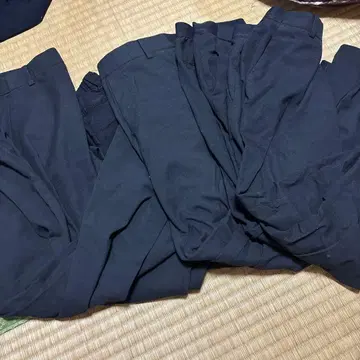 유니클로 슬랙스 5벌 + 덤