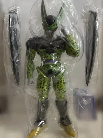 제일복권 드래곤볼 A상 피규어 퍼펙트 셀