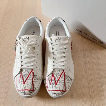 상아치오 뉴 스니커즈 바스키아 콜라보