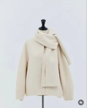 크림색 스카프 포함 울 자켓