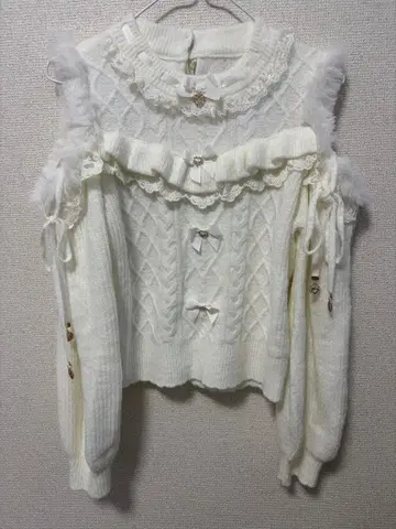 LIZLISA 리즈리사 퍼 슬리브 오픈 숄더 니트 화이트