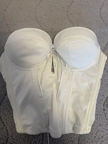 mirror mirror 브라이덜 이너 뷔스티에 E70