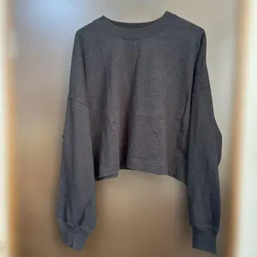 로리즈팜 숏 기장 티셔츠 미사용 새상품