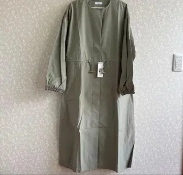 a.v.v 카키 트렌치코트