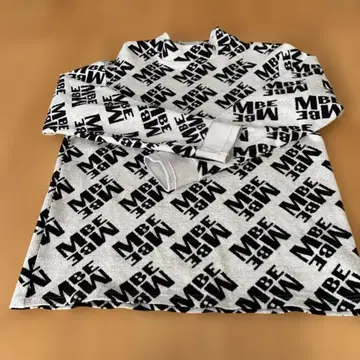 MASTER BUNNY EDITION 자카드 모크넥 티셔츠