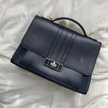 TOMMY HILFIGER 네이비 가죽 핸드백