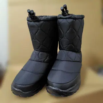 블랙 퀼팅 숏부츠