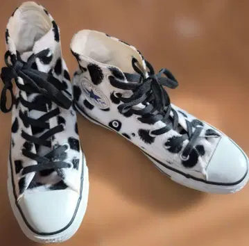 CONVERSE ALL STAR 레오파드 무늬 하이컷 스니커즈
