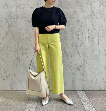 투모로우랜드 드라이 트윌 세미 와이드 크롭 팬츠 (새상품)