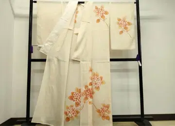 꽃무늬 호몬기 크림색 실크 소재