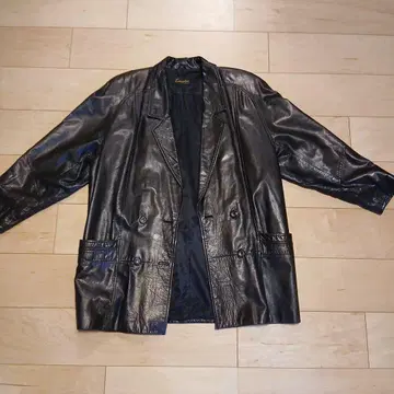 Lamandora 블랙 가죽 더블 브레스트 자켓