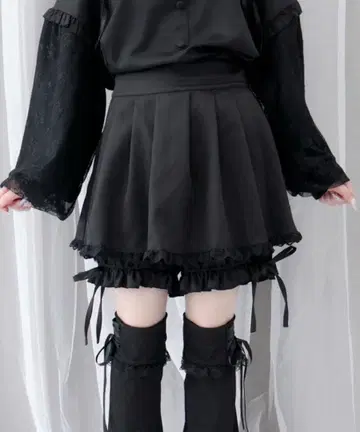 Whinny 연중무휴 여자아이 의류 숏팬츠 블랙