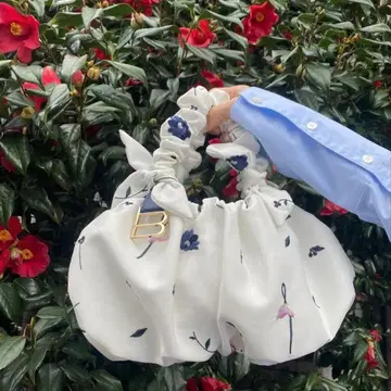 bibiy 꽃무늬 핸드백 화이트 garden bag