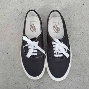 반스 오센틱 레더