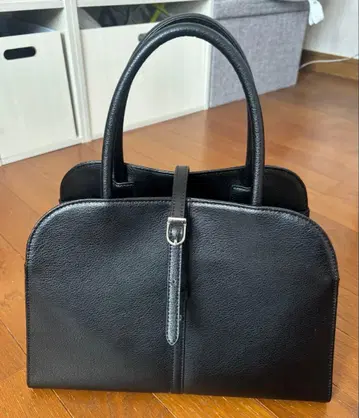 MONOROW 블랙 핸드백