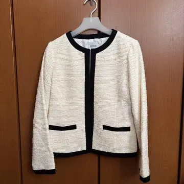 So close 아이보리 블랙 자켓