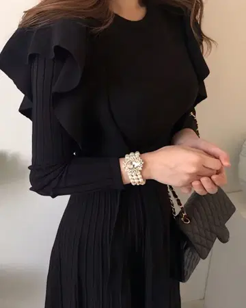 Miniministore 숄더 프릴 니트 원피스