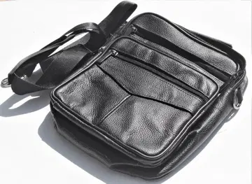 새상품 배송비 포함 소가죽 엠보싱 2WAY 세로형 타입 손잡이 숄더백