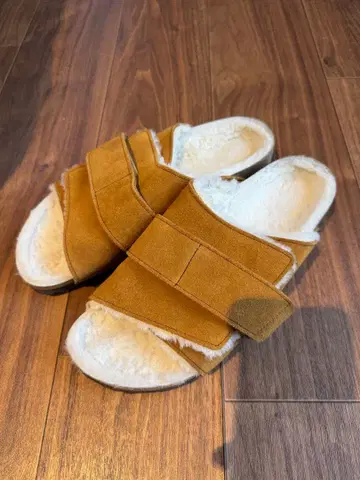 버켄스탁 무스탕