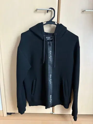 인기 즉시 완판 아담스 저글러 후드티 셋업 상의 S 사이즈