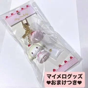 산리오 마이멜로디 딸기 휘핑 케이크 키링 참