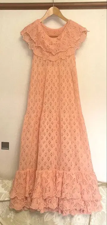 [전체 레이스] 레이스 짜임 슬리브리스 롱 원피스 핑크