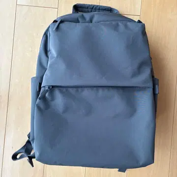유니클로 팬셔널 백팩