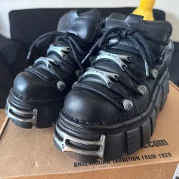 NEW ROCK 블랙 플랫폼 신발