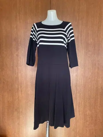 소니아 리키엘 블랙 7부 소매 A라인 원피스