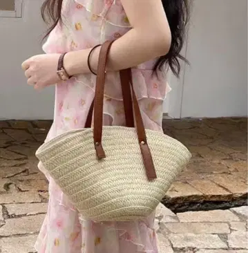 스트로우 부채꼴 바스켓백