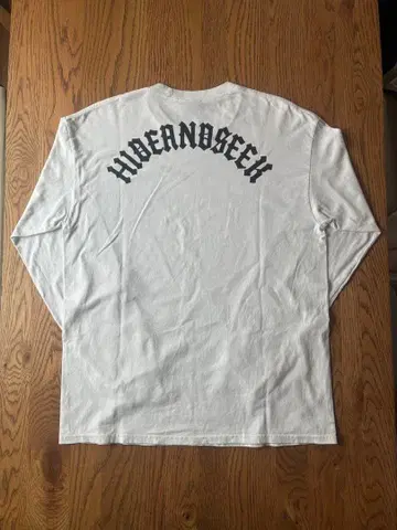 하이드 앤 시크 L 화이트 롱 T