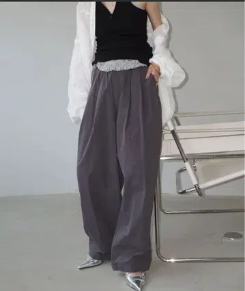 츄클라 chuclla 턱 개더 벌룬 와이드 팬츠