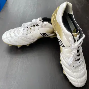 Umbro ACCERATOR 스파이크 슈즈 교체식