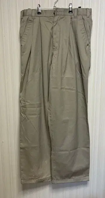 [클래식] 2턱 와이드 치노 트라우저 베이지 GEORGE