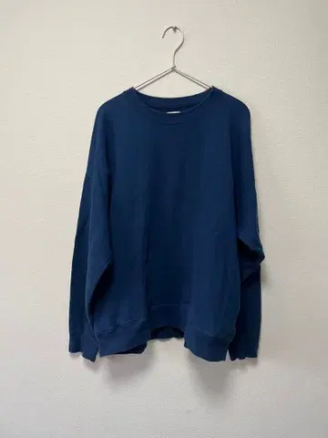 MANUAL ALPHABET 네이비 맨투맨 L