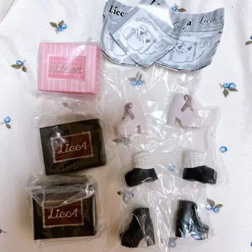 리카 옷 갈아입기 신발 세트 홀리데이 슈즈 컬렉션 가챠가챠