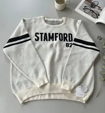 새상품 CLOCHE 소매 라인 자카드 니트