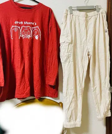 드럭 스토어즈 상의 하의 묶음 판매