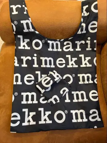 marimekko 에코백 블랙/화이트 빅 수납 파우치 포함
