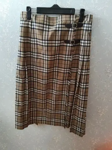 체크 무늬 랩스커트 42