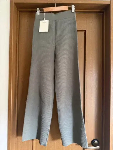 [ 새상품, 택 포함 ] SeaRoomlynn 베이직 리브 니트 팬츠