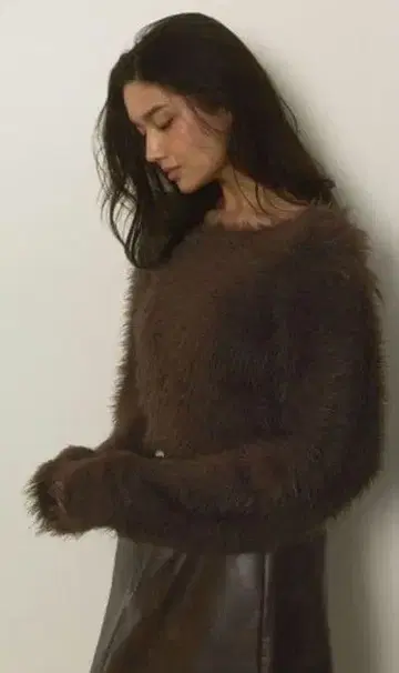 새상품 ALEXIA STAM 샤기 니트탑 브라운