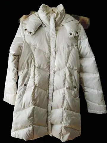 화이트 후드 부착 롱 다운 자켓