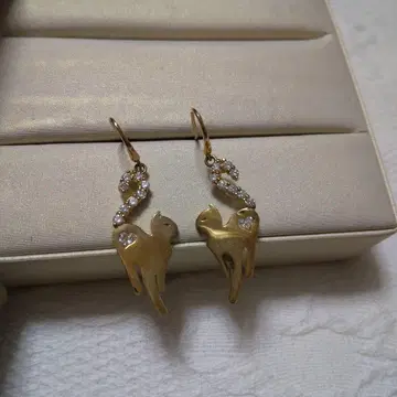 고양이 모양 골드 10K 귀걸이