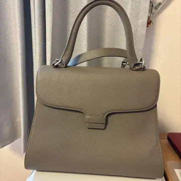 바니스뉴욕 그레이 핸드백 숄더