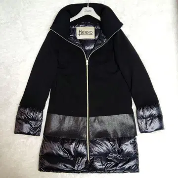 새상품급 HERNO 다운 코트 절개 이소재 니트 44 2XL 블랙