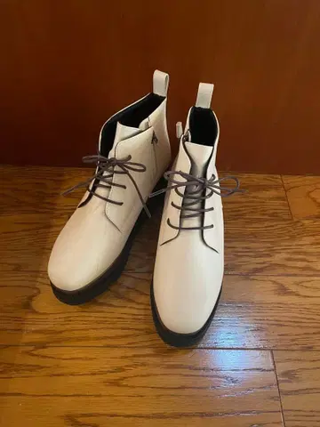 힐즈아베뉴 발렌시아 아이보리