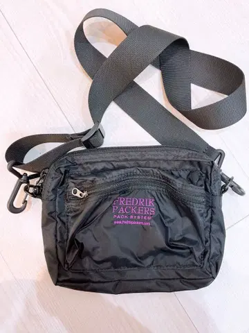 프레드릭 패커스 프릭스스토어 숄더백