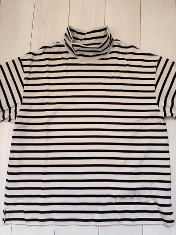 MR. OLIVE 터틀넥 긴팔 티셔츠