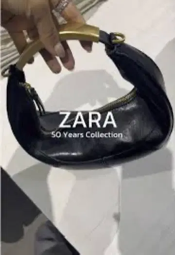 ZARA 메탈 핸들 오벌 백 블랙